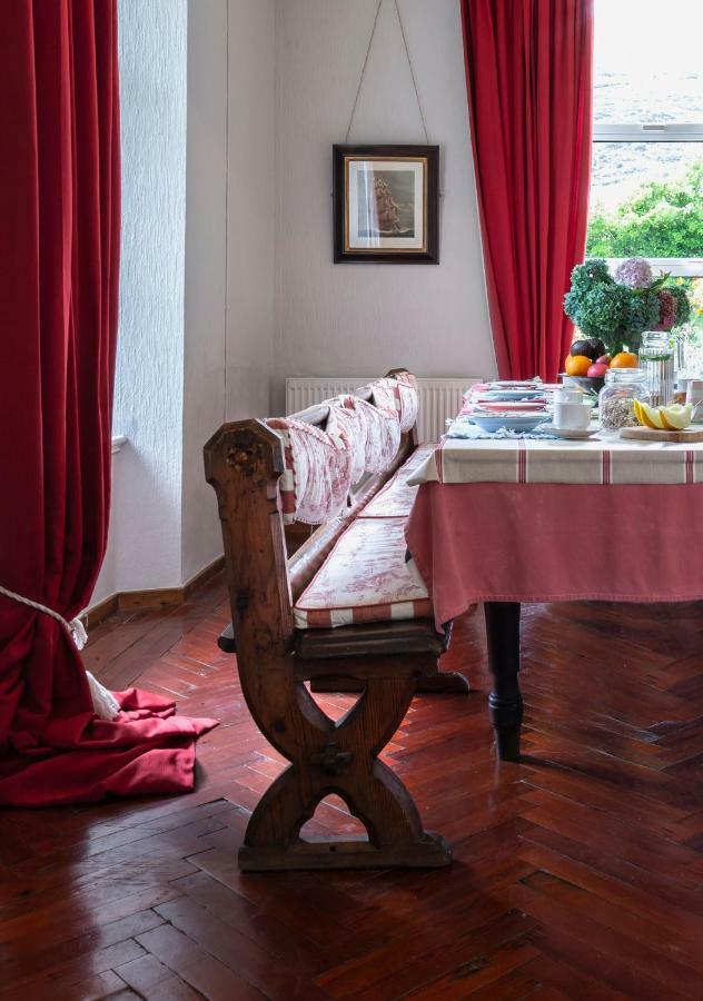 The Old Monastery Guesthouse 캐허시빈 외부 사진